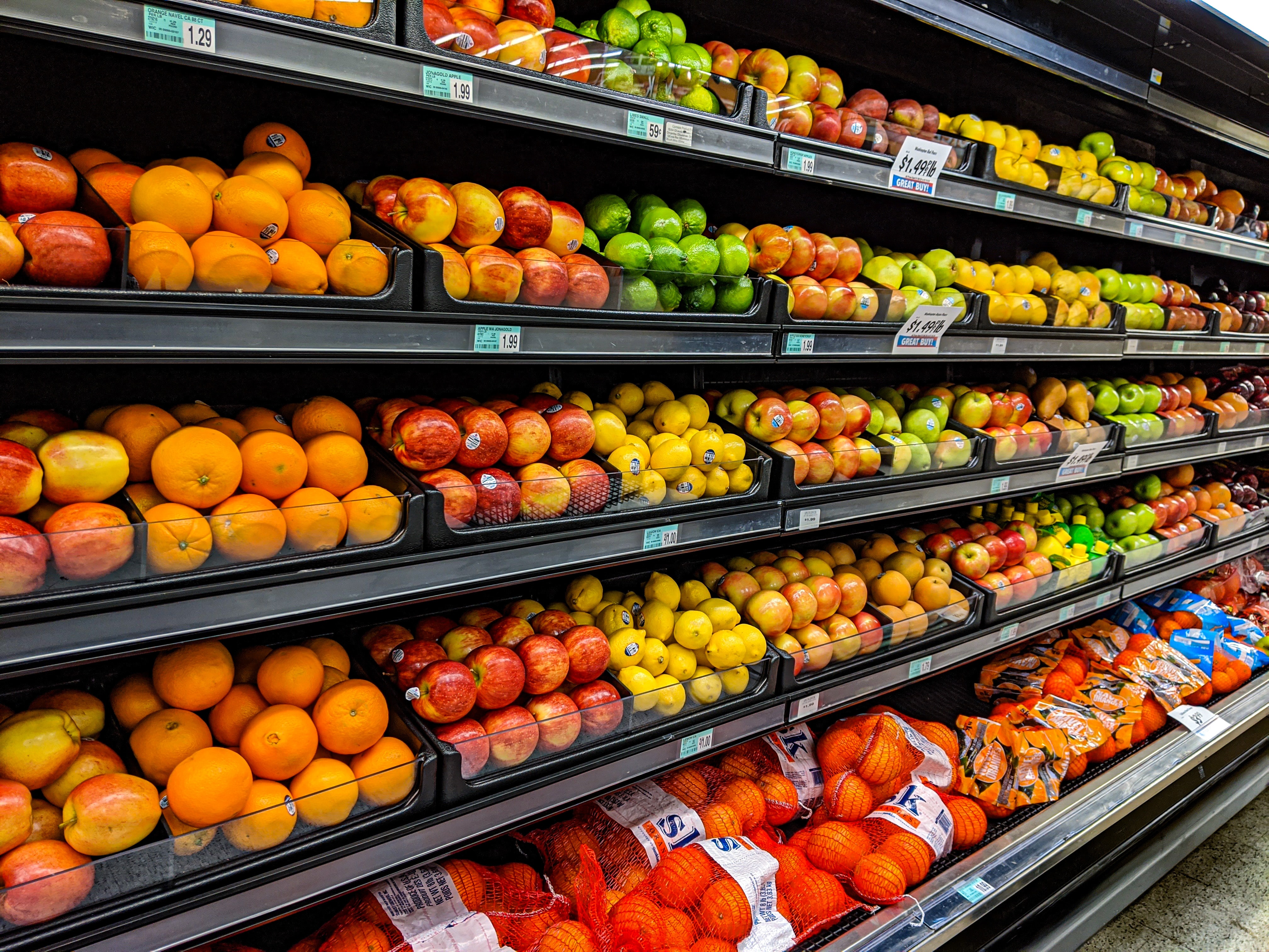 10 Tips on How to Survive Grocery Shopping